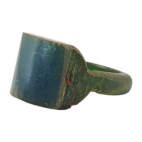 Hand Carved Dark Green Bakelite Ring, Sz 5.5