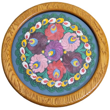 Round Framed Floral Embroidery