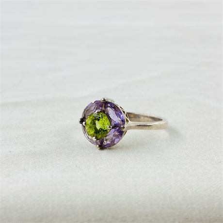 3.9g Sterling Ring Size 8.5