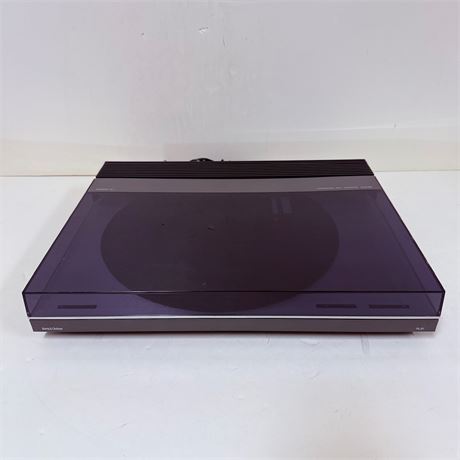 Bang + Olufsen Turntable