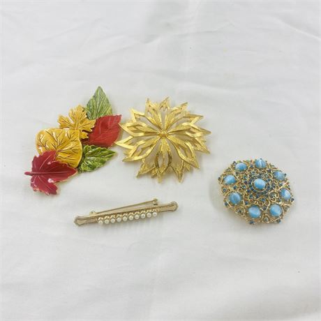 Brooch Lot
