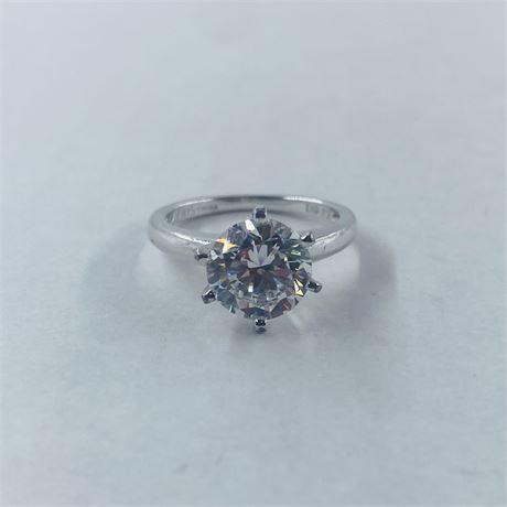 4.5g Sterling Ring Size 8.25