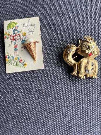 Signed cat brooch and ice cream cone with card pendant lot
