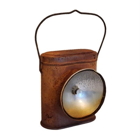 Vintage Delta Husky Dry Cell Lantern