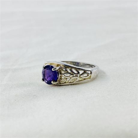4.6g Sterling Ring Size 7.25