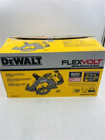 New Dewalt Saw Kit w/ 6ah Battery + Charger