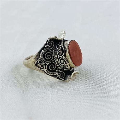 11.3g Sterling Coral Ring Size 9
