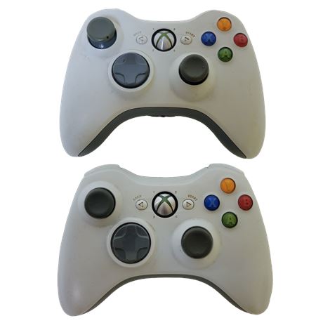 White Xbox 360 Controllers - Set of 2