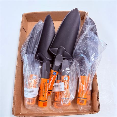 8 New Fiskars Hand Shovels
