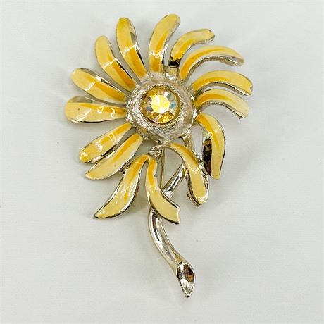 Vintage Gold-Tone & Enamel Daisy Brooch