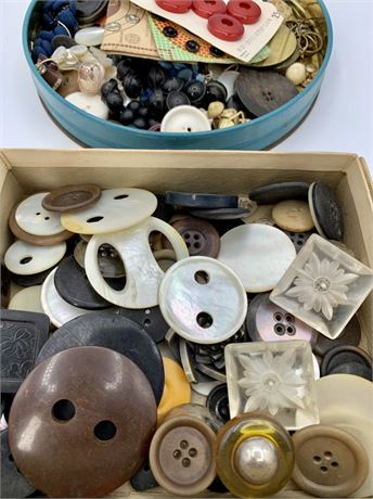 Fab Lot of Vintage Garment Buttons