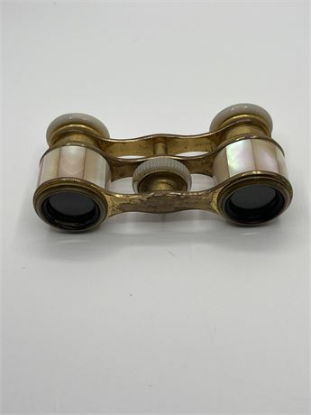 Mother of Pearl, goldtone, opera glasses