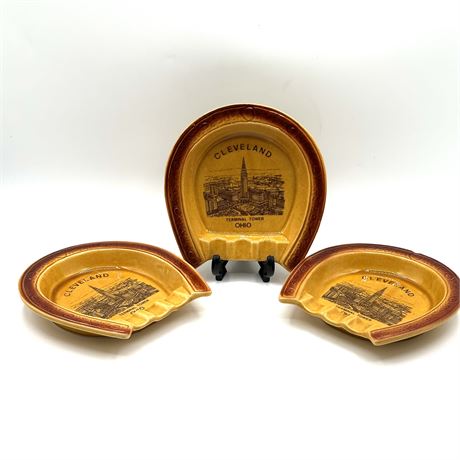 Cleveland Terminal Tower Horse Shoe Ashtrays - 3