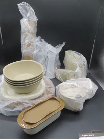 NEW VINTAGE TUPPERWARE OPEN HOUSE COLLECTION MOCHA SET 4 GLASSES, S&P,