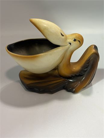 Pelicans dresser planter