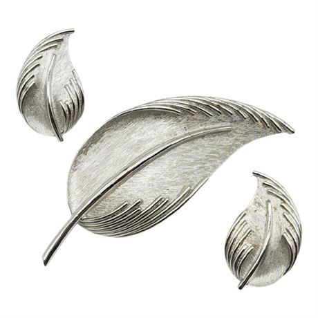 Vintage CROWN TRIFARI Silver Tone Leaf Brooch & Clip Earrings Set