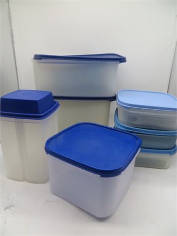 NEW VINTAGE TUPPERWARE 2 LARGE, 1 MED & 1 DELI CONTAINERS