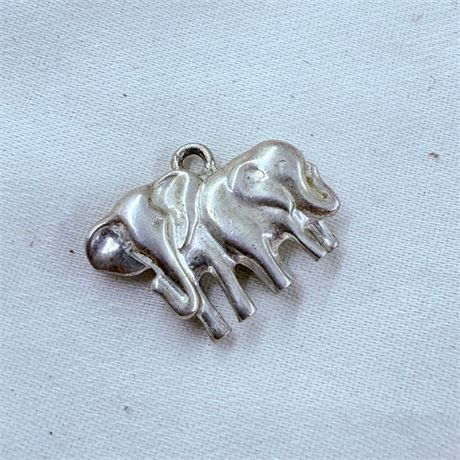 5.4g Sterling Elephant Charm / Pendant