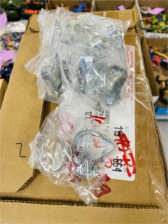 600 NOS Fulcrum Clamps