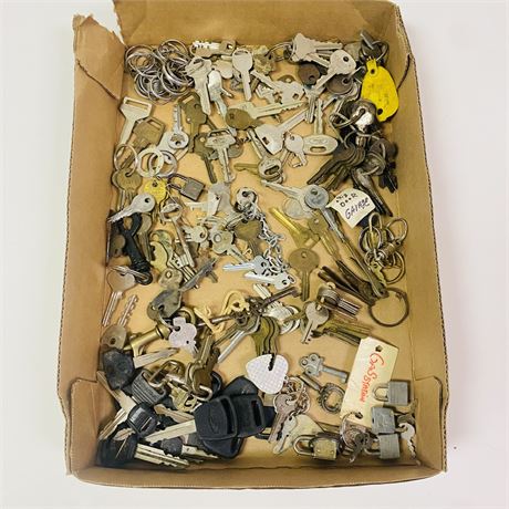 Vintage Key Lot w/ Skeleton Keys