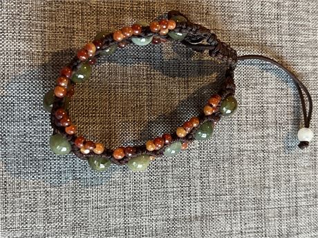 Vintage carnelian jade beaded macramé Chinese bracelet