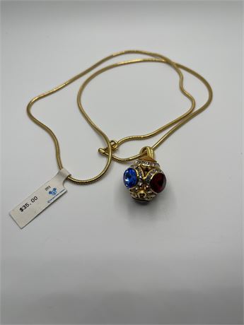 Multicolor rhinestone round pendant Napier goldstone necklace