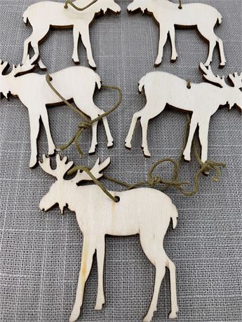 8 Wooden 2 1/2” Woodland Forest Moose Ornaments