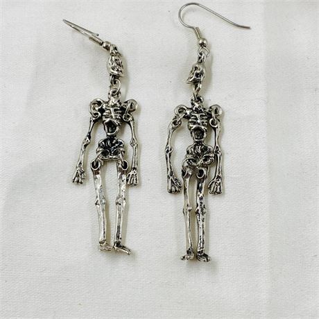 Awesome Skeleton Earrings