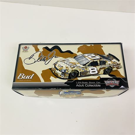 1:24 Dale Earnhardt Budweiser Stock Car Mint in Orig Box