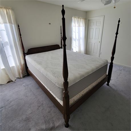 Queen Sized Bed & Bedframe