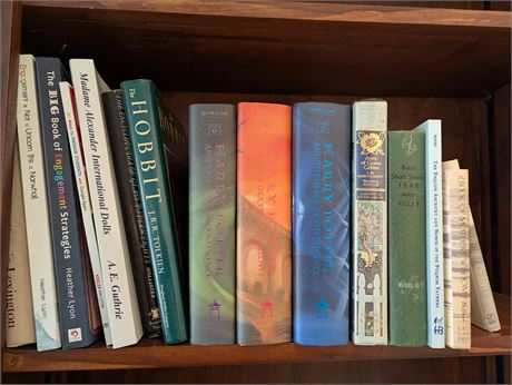 Whole Shelf Book Buyout Hobbit, Harry Potter, Anne of Green Gables and more!