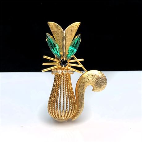 Vintage Green Eyed Marquise Rhinestone Gold Tone Caged Body Cat Brooch