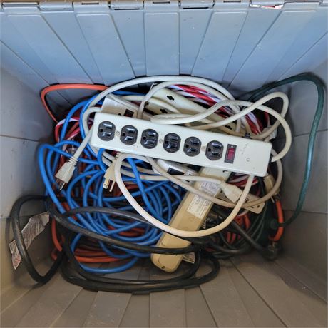 Great Lakes VNTG - Extension Cord / Power Strip Lot