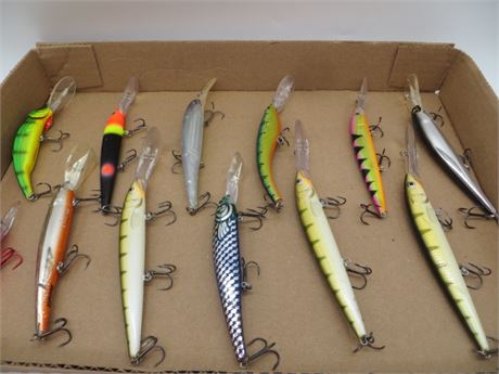 12 Assorted Fishing Lures
