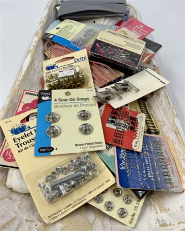 37 pc Lot of Vintage Sewing Notions, Pins, Binding, Closures