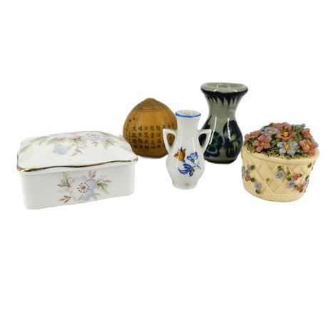 Lot of Assorted Decorative Miniatures