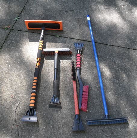 5 pc lot of windshield snow brushes