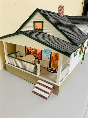 2 Floor Miniature House Packed With Quality Pieces