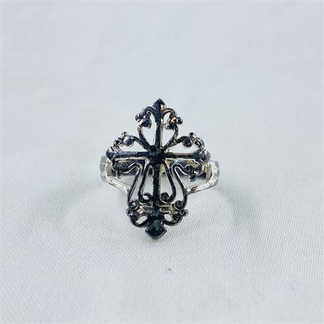 3.3g Sterling Ring Size 8.25