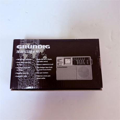 Grundig Traveller II PE Radio in Box