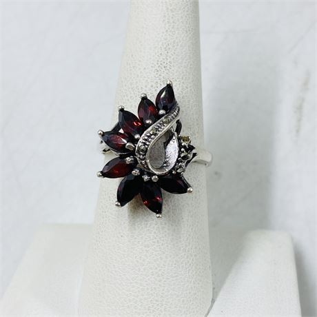 3.9g Sterling Ring Size 7