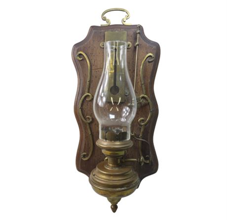 VTG Wood Wall Hanging Kerosene Lamp