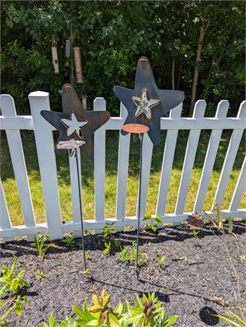 Lot 2 Metal Star Yard Ornaments - Small Candle Holder