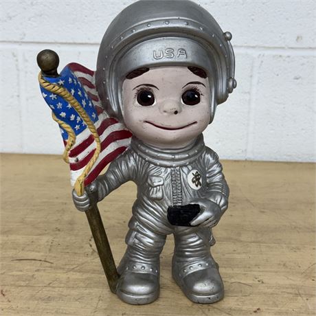 Atlantic Mold Ceramic Astronaut Boy
