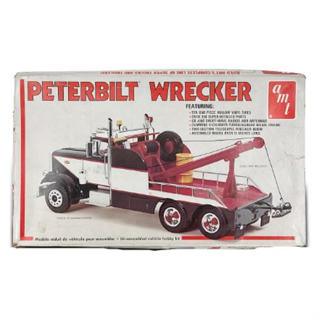 AMT Peterbilt Wrecker Model Kit