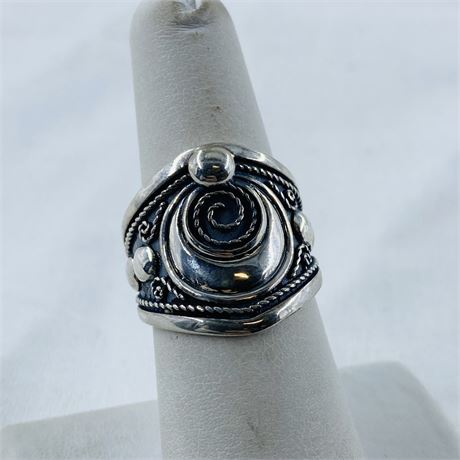 7.4g Sterling Ring Size 7.5