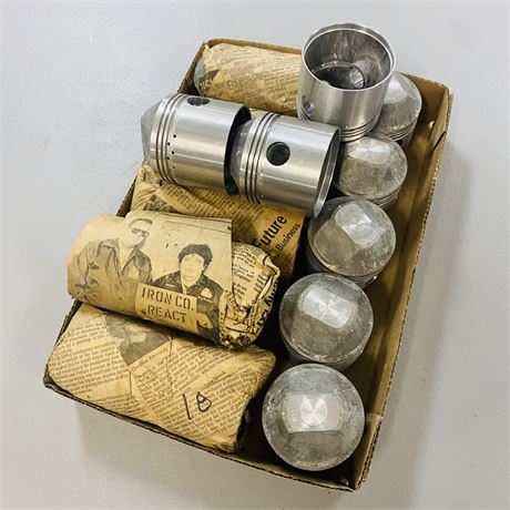 18 NOS Harley Davidson Pistons
