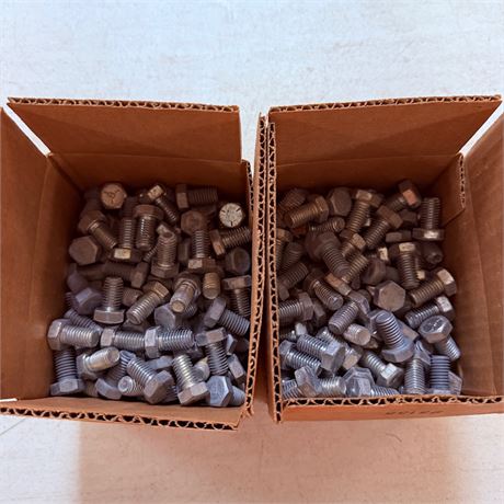 26 Pounds NOS Bolts