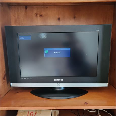 Samsung LN-S2641D 26" 16:9 8ms HD LCD TV w/ Remote