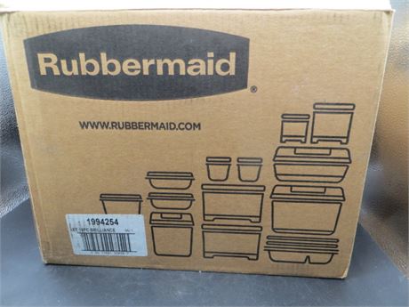 Set of Rubbermaid Brilliance BPA-Free Food Storage Containers NIB